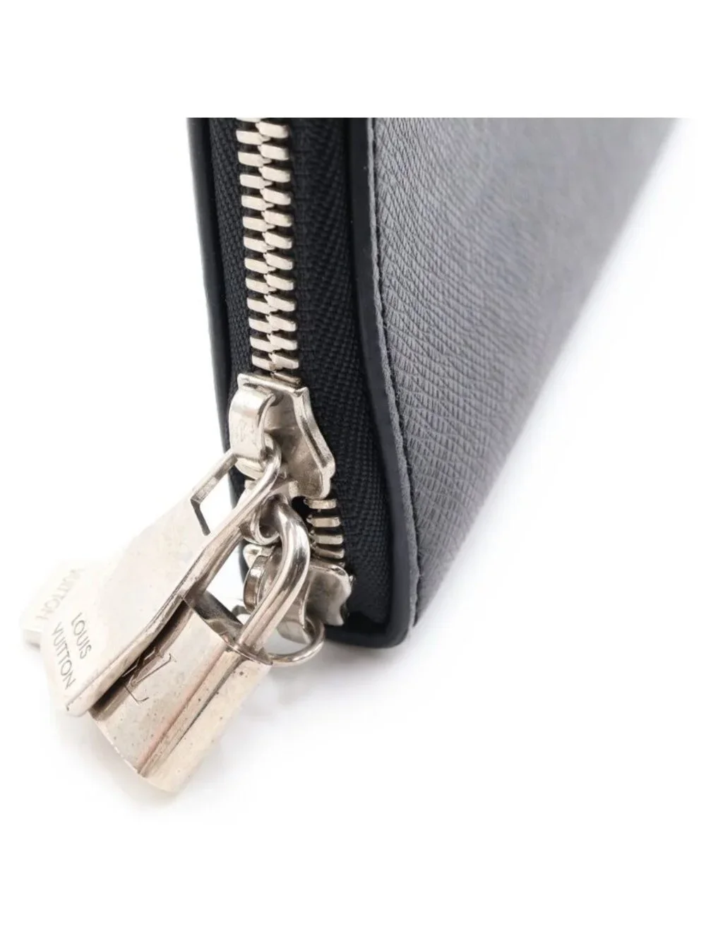 Louis Vuitton Taiga Porte Documents Slim Handbag Business Bag Black Leather
